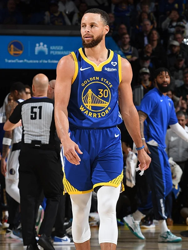 开云体育app-包含今晚达拉斯独行侠备战NBA总决赛，临场应变细节曝光，信心回归，赛程密集仍需轮换的词条-开云体育app